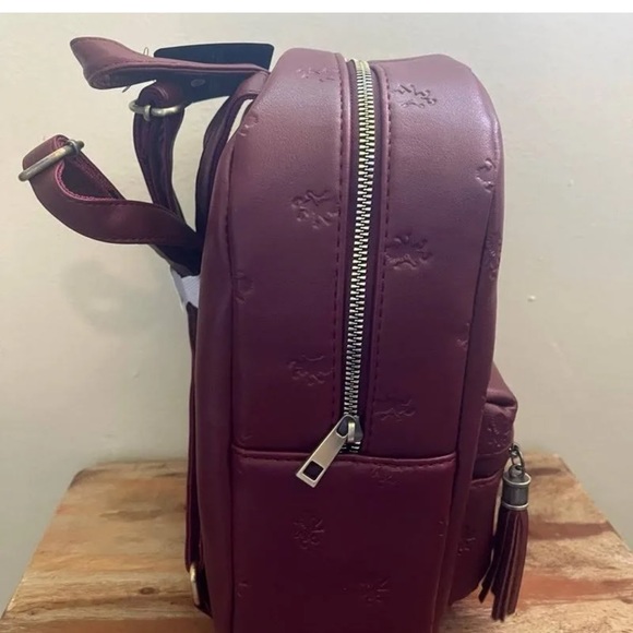 NEW IN BAG! Harry Potter Gryffindor Embossed Mini Backpack - Picture 11 of 14